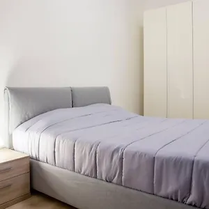 https://via-adda-10.italymilanhotels.net